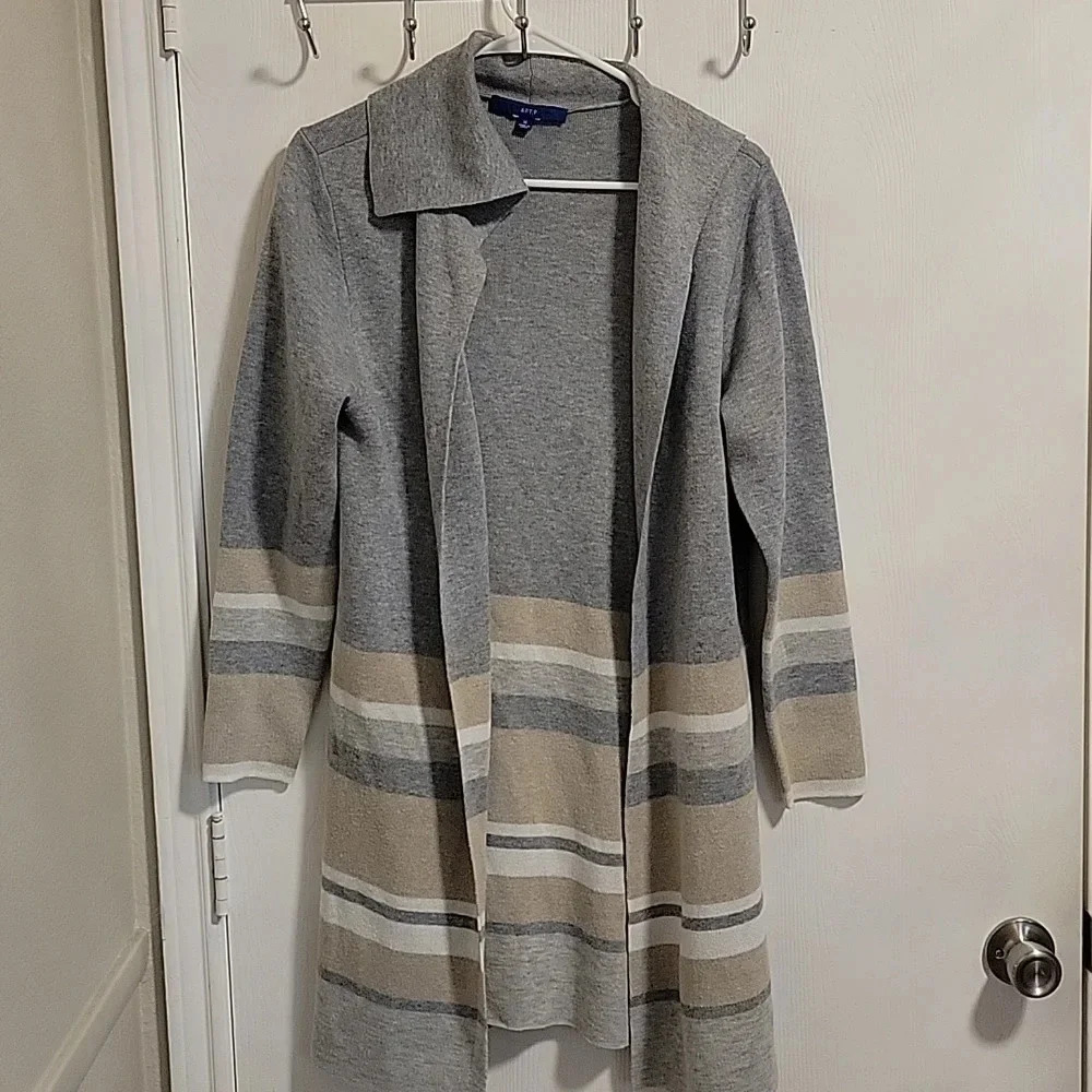 NWOT‎ APT. 9 Cardigan Sweater Gray Stripe Women's Medium Winter Warm Cozy Office